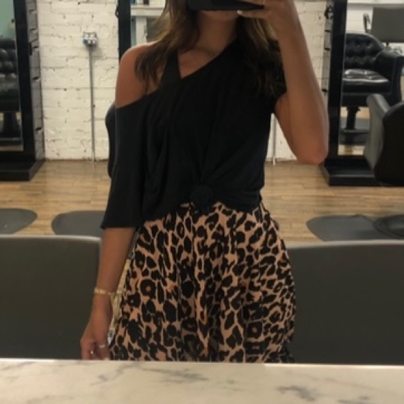 Cheetah Print Skirt - Picture 2 of 4